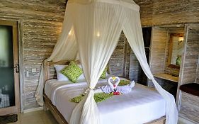 Mesari Hut Lembongan